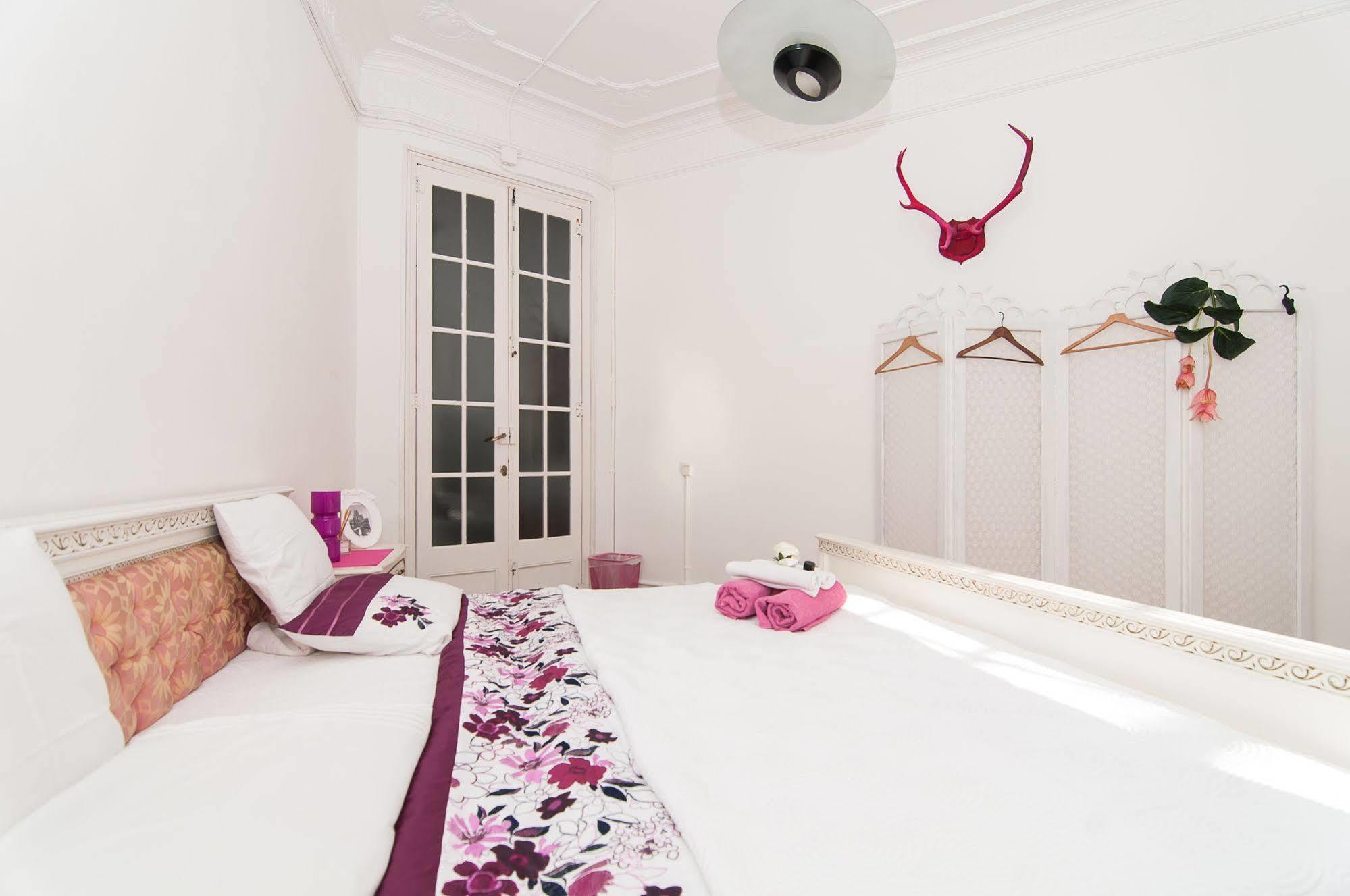 Bed and Breakfast Casa Trianon Barcelona Zewnętrze zdjęcie